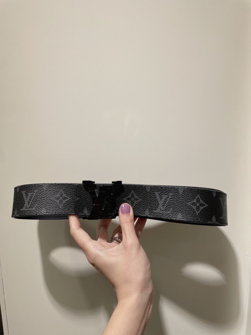 l0vis Vvtt0n belts